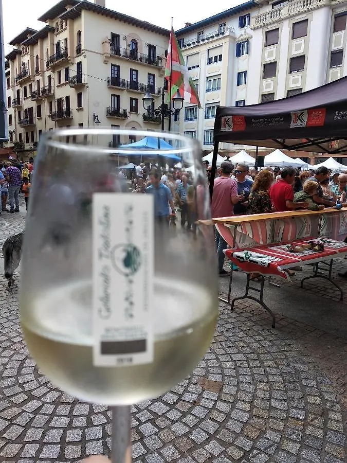Appartement Oferta Especial Ultima Hora - Sarakatua15 - Vistas Espectaculares - Familias Y Parejas - 2 Dormitorios Independientes - Amplio Salon Cocina Comedor - Tarjeta Parking Ota Gratis - Julio Y Agosto Estancia Minima 7 Noches De Domingo A Domingo - Zarautz