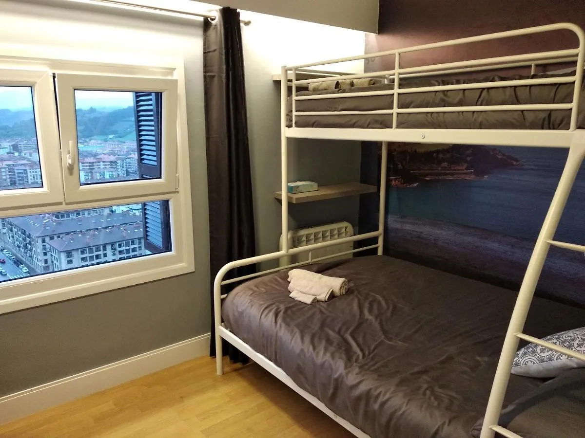 Sarakatua15: Spacious Family Apartment with Spectacular Views Zarautz