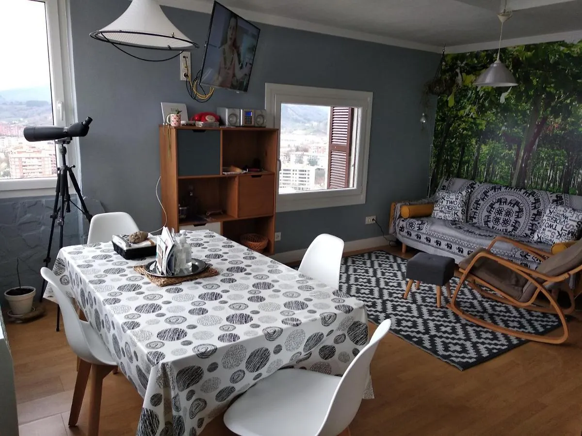 Sarakatua15: Spacious Family Apartment with Spectacular Views Zarautz
