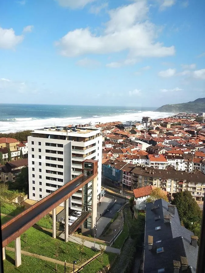 Sarakatua15: Spacious Family Apartment with Spectacular Views Zarautz